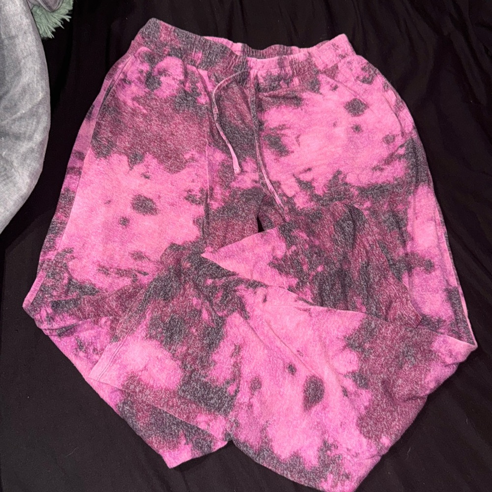 Medium PINK sweatpants